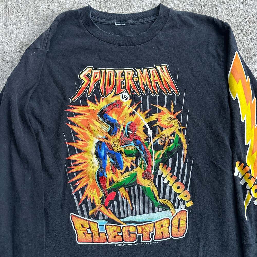 Vintage 2002 Marvel Comics Spider-Man vs. Electro Long Sleeve Graphic T-Shirt
